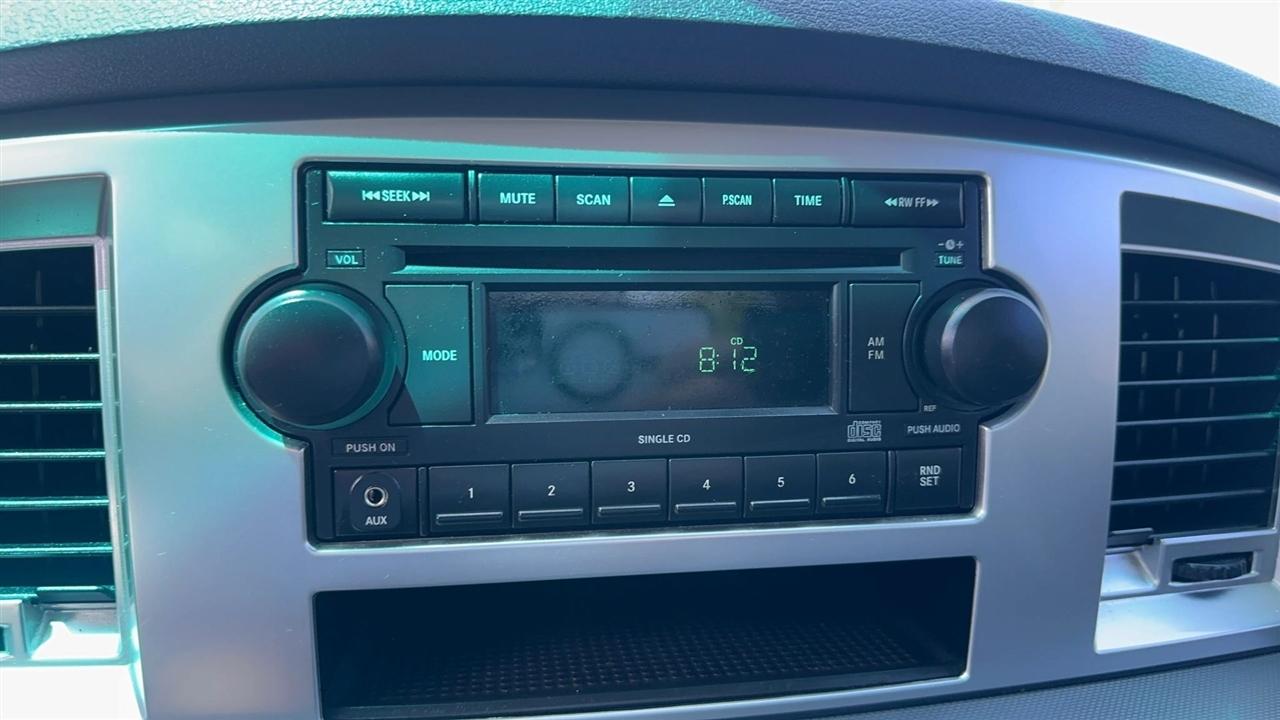 Dodge Ram 1500 2WD Quad Cab 140.5" SLT 2007