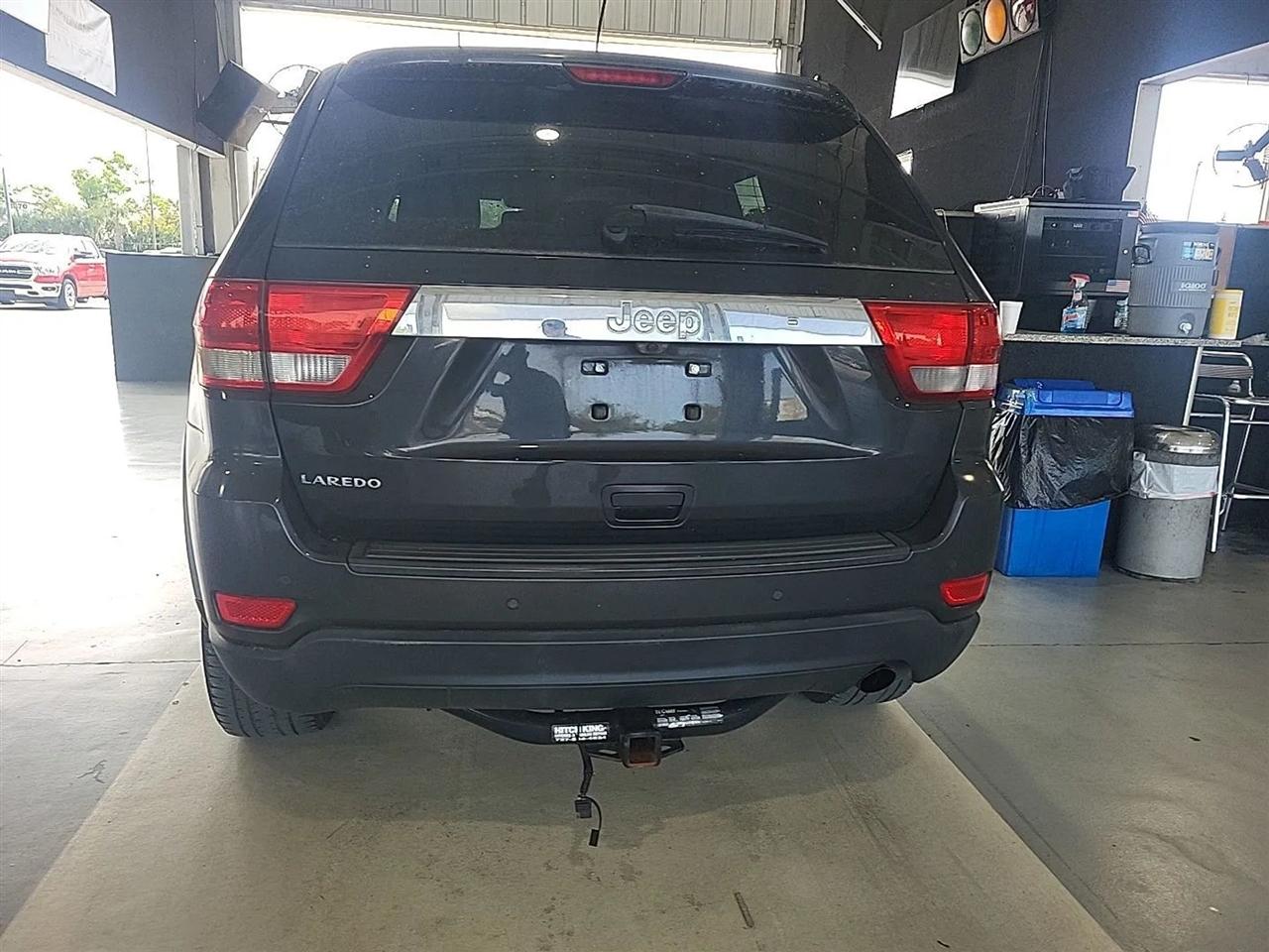Jeep Grand Cherokee RWD 4dr Laredo 2011