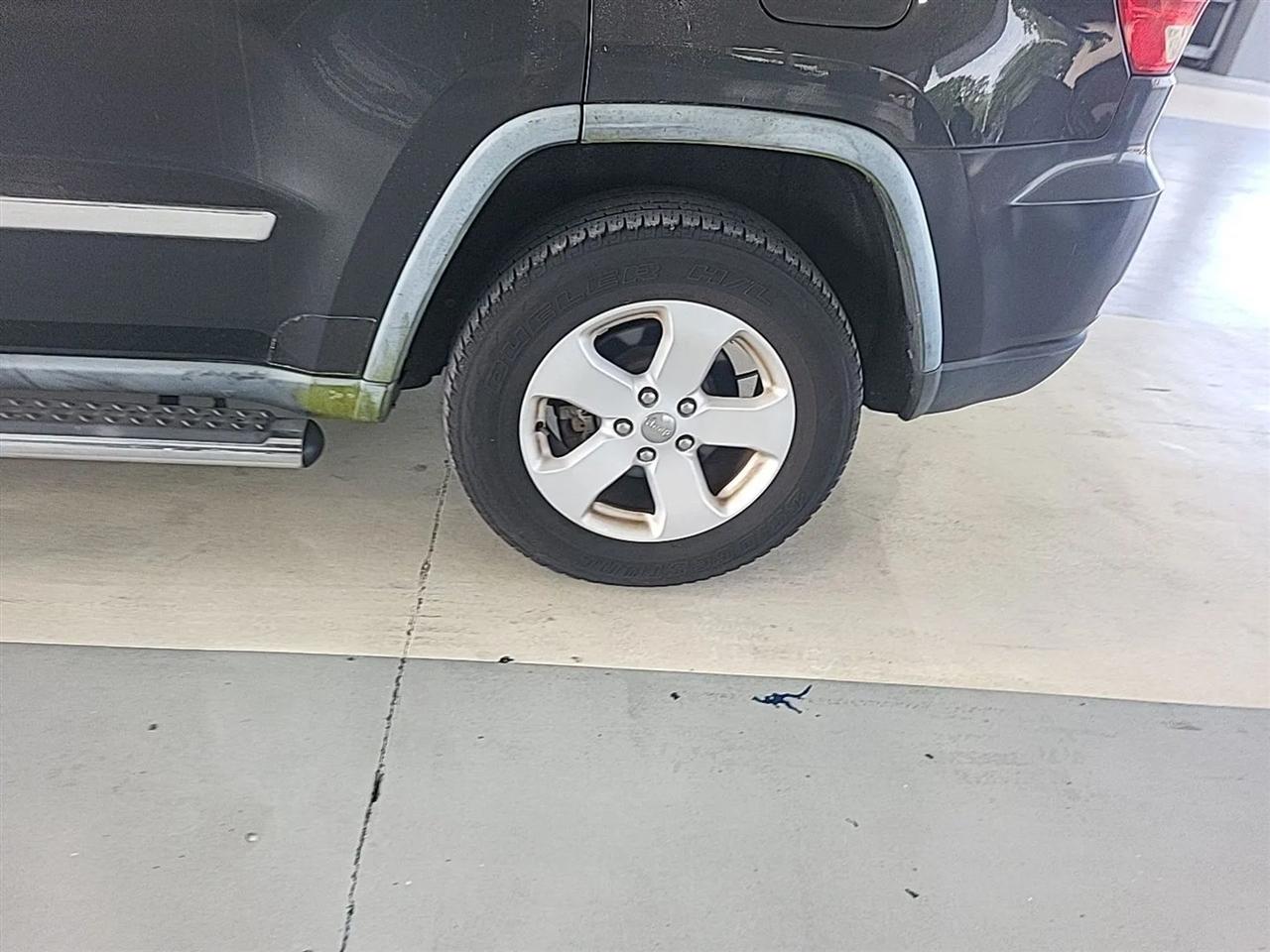 Jeep Grand Cherokee RWD 4dr Laredo 2011