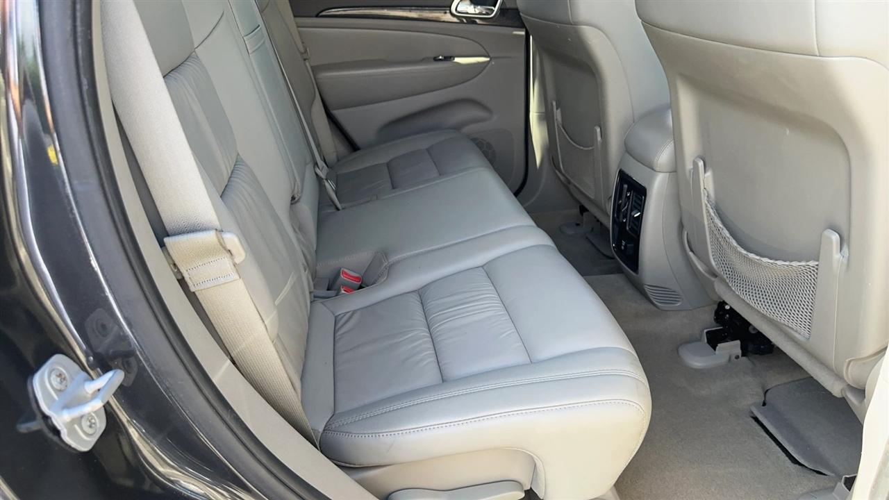 Jeep Grand Cherokee RWD 4dr Laredo 2011