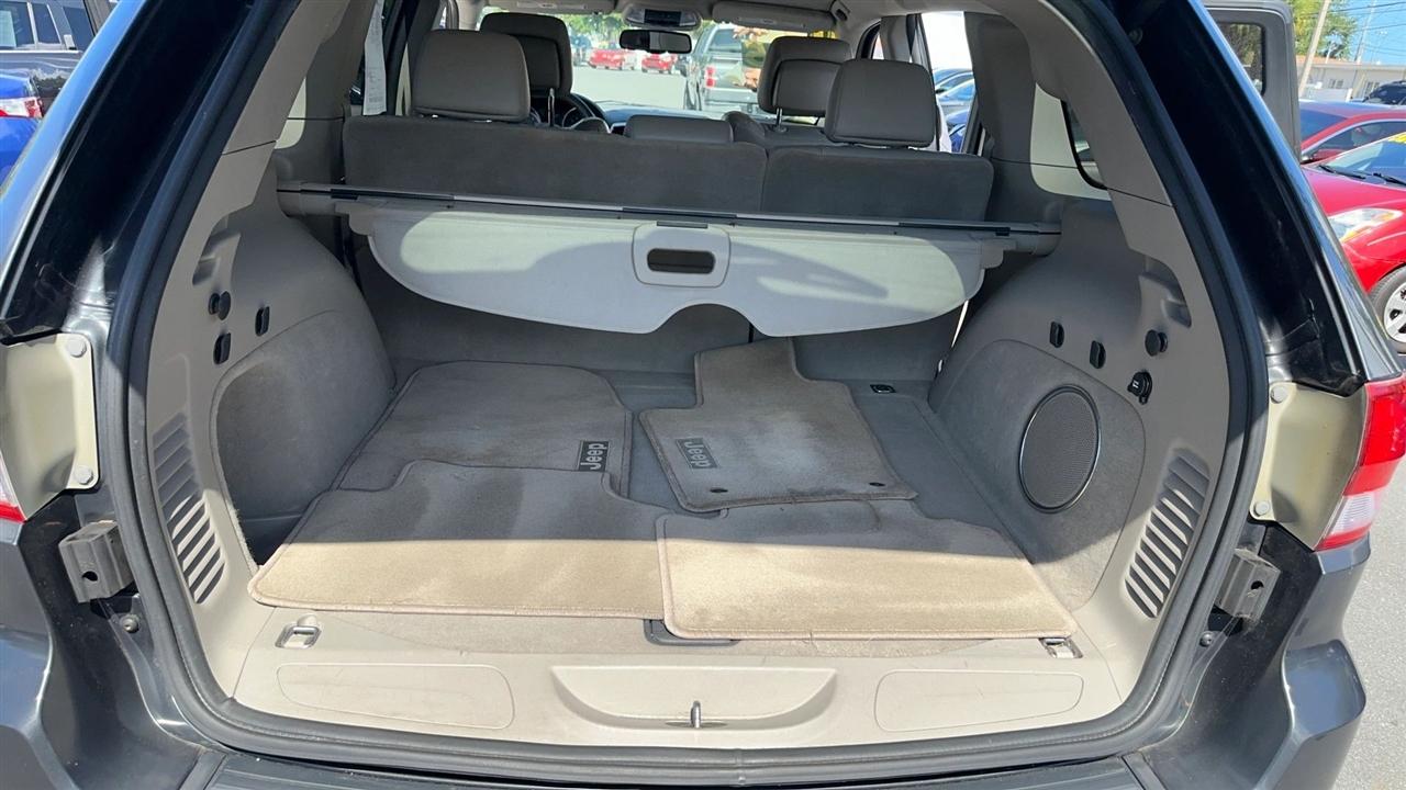 Jeep Grand Cherokee RWD 4dr Laredo 2011