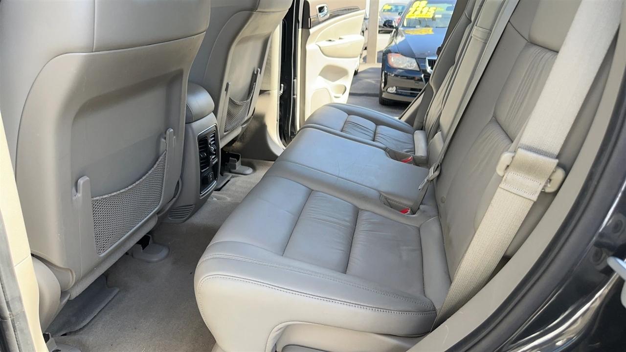 Jeep Grand Cherokee RWD 4dr Laredo 2011