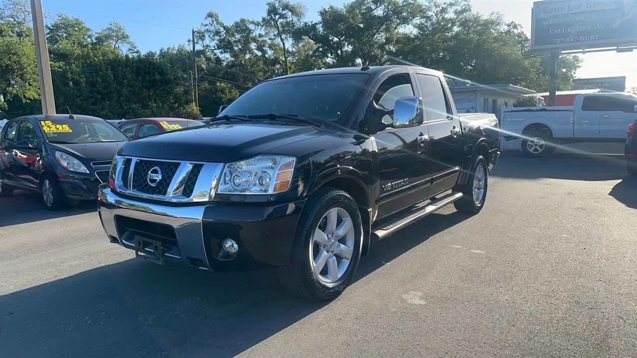 Nissan Titan 2WD Crew Cab SWB LE 2010
