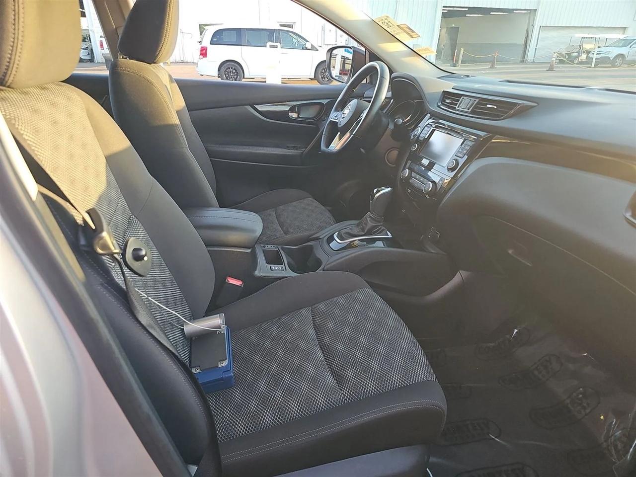 Nissan Rogue Sport AWD SV 2017