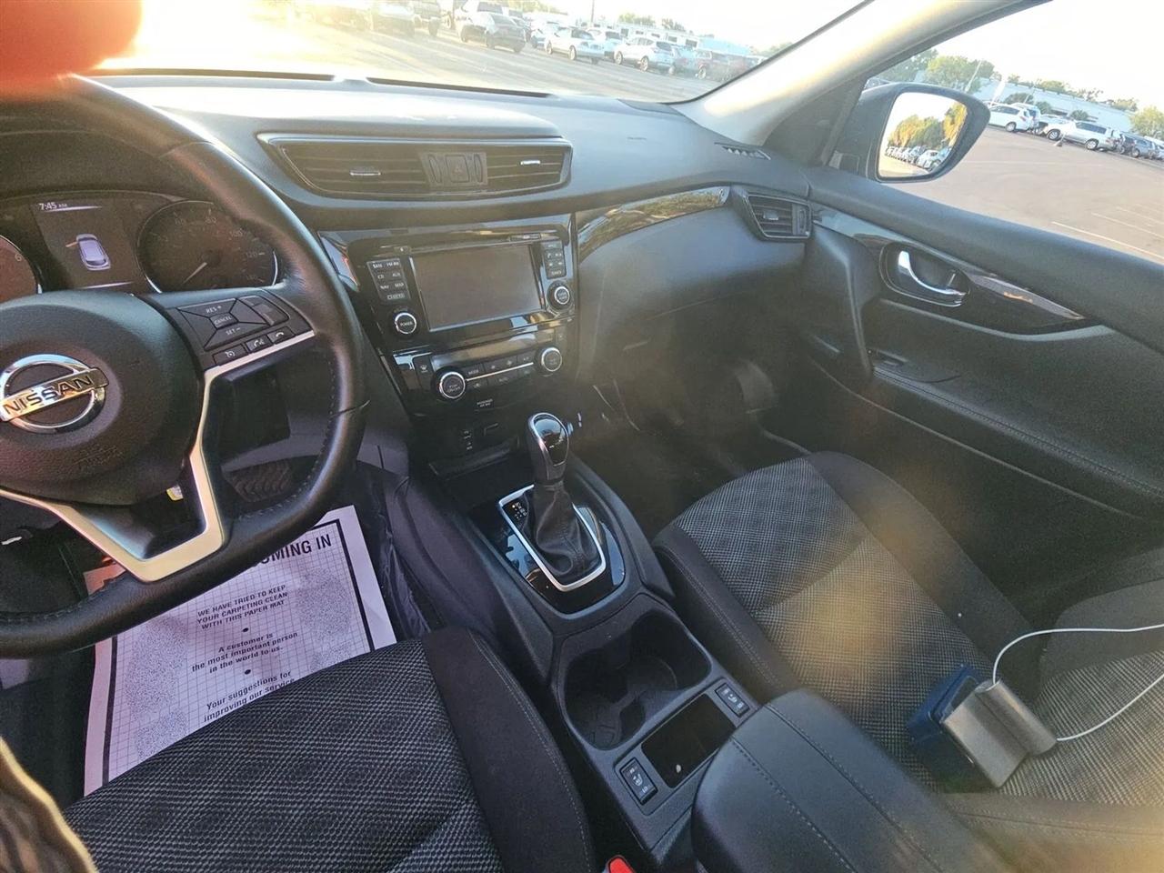 Nissan Rogue Sport AWD SV 2017