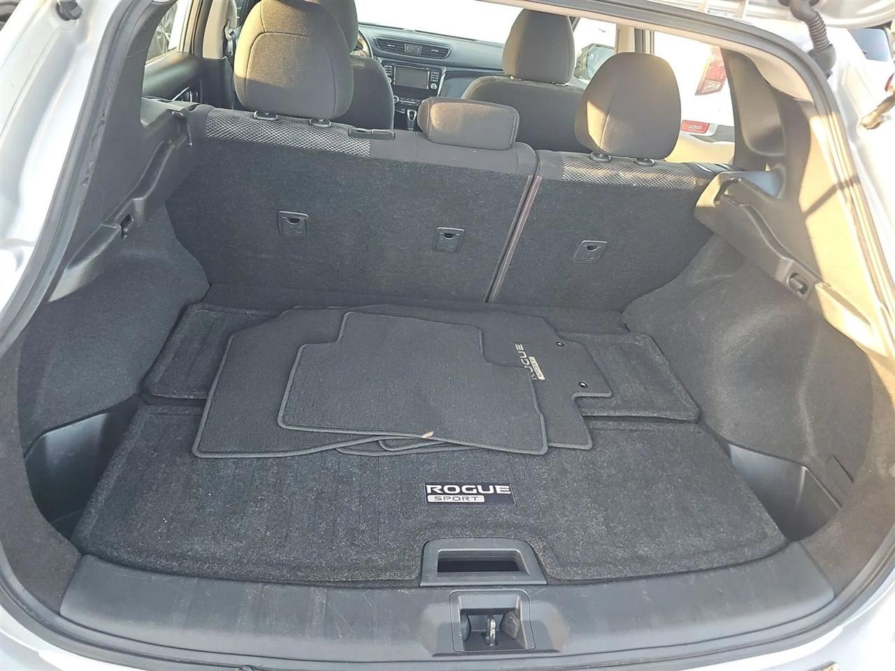 Nissan Rogue Sport AWD SV 2017