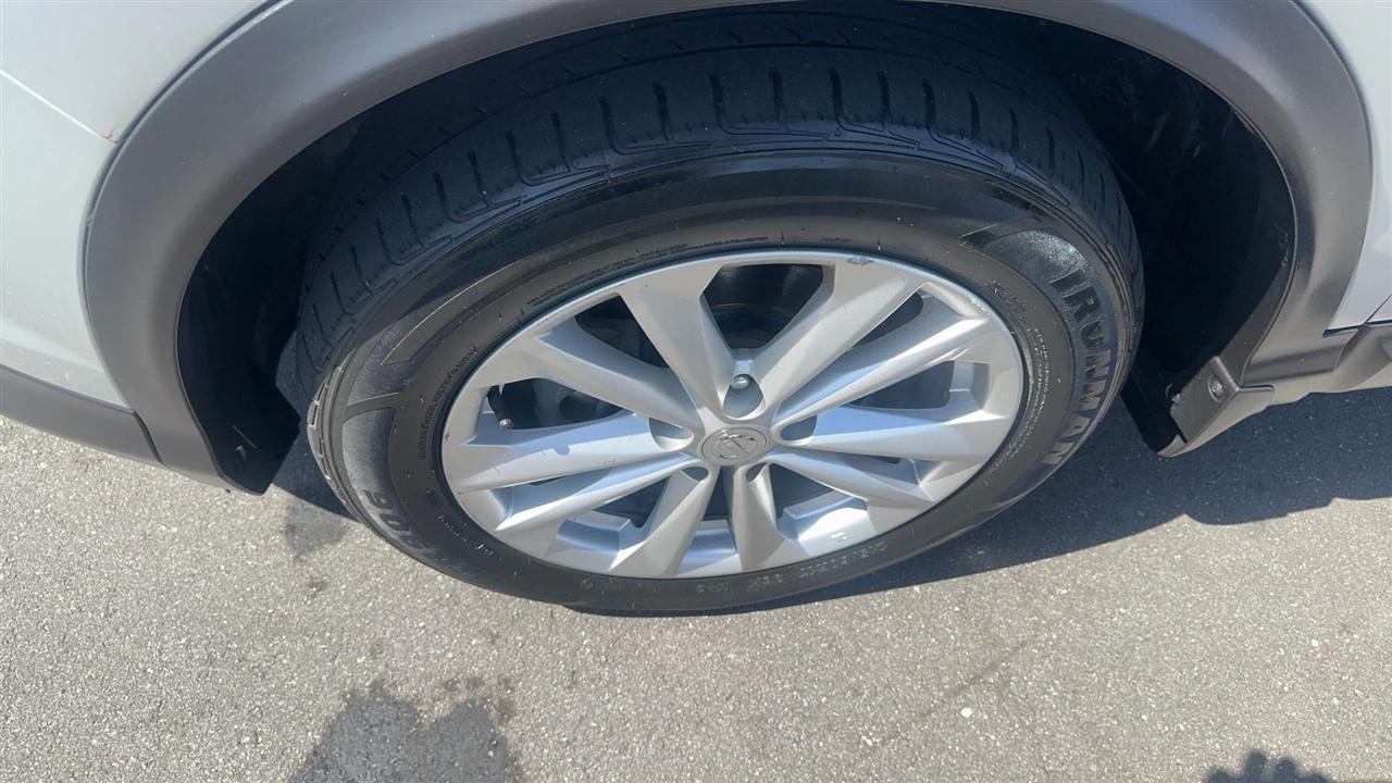 Nissan Rogue Sport AWD SV 2017