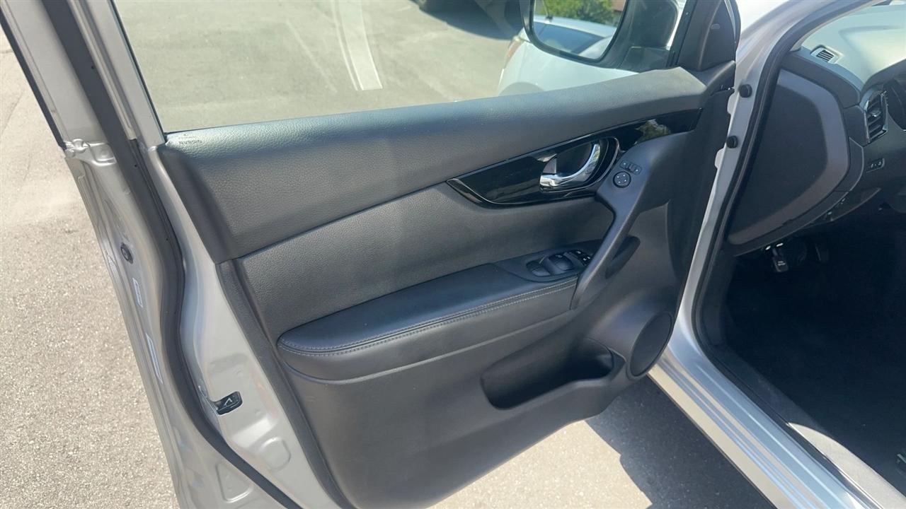 Nissan Rogue Sport AWD SV 2017