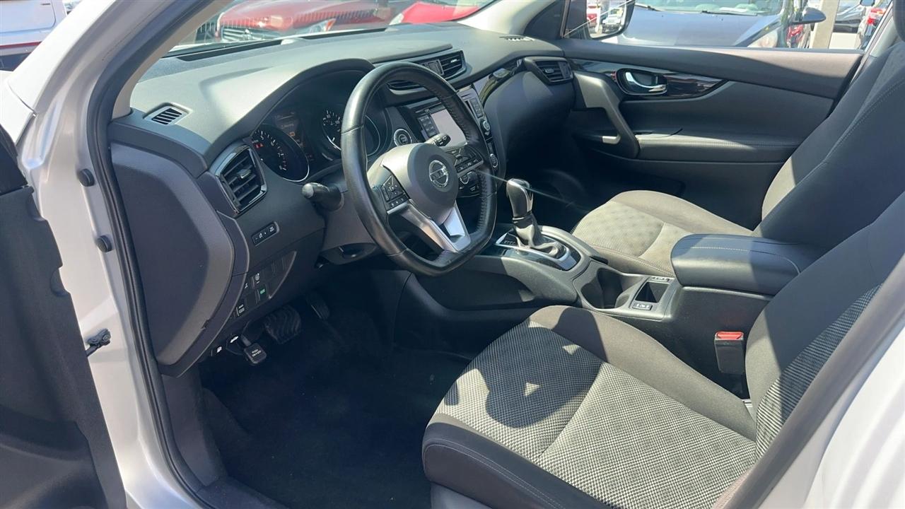 Nissan Rogue Sport AWD SV 2017