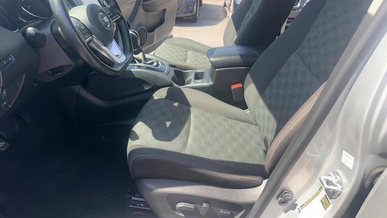 Nissan Rogue Sport AWD SV 2017