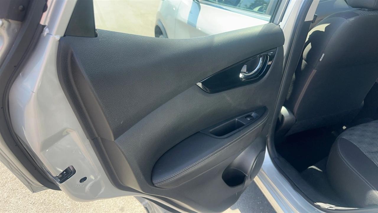 Nissan Rogue Sport AWD SV 2017