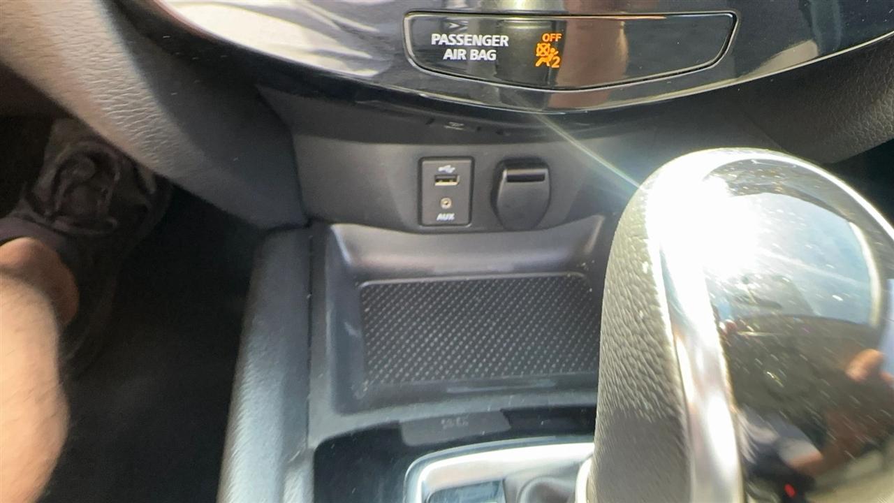 Nissan Rogue Sport AWD SV 2017
