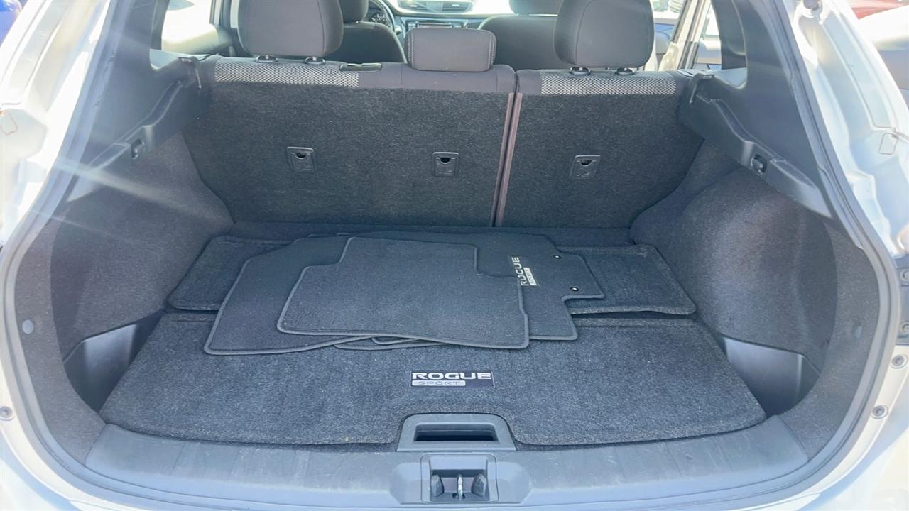Nissan Rogue Sport AWD SV 2017