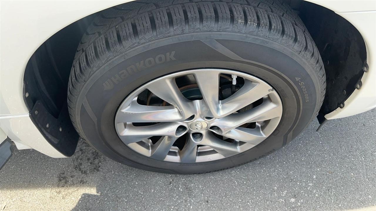Infiniti JX35 AWD 4dr 2013