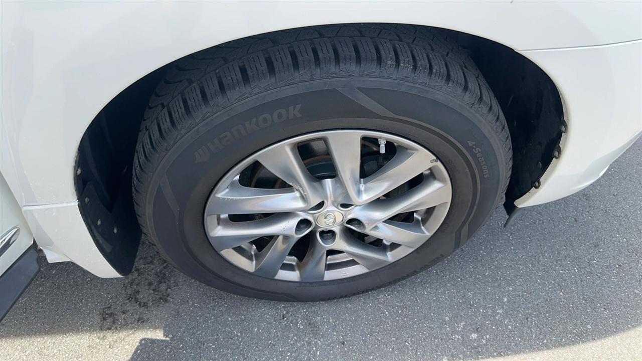 Infiniti JX35 AWD 4dr 2013