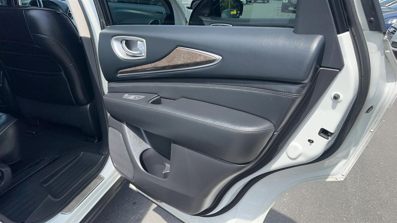 Infiniti JX35 AWD 4dr 2013