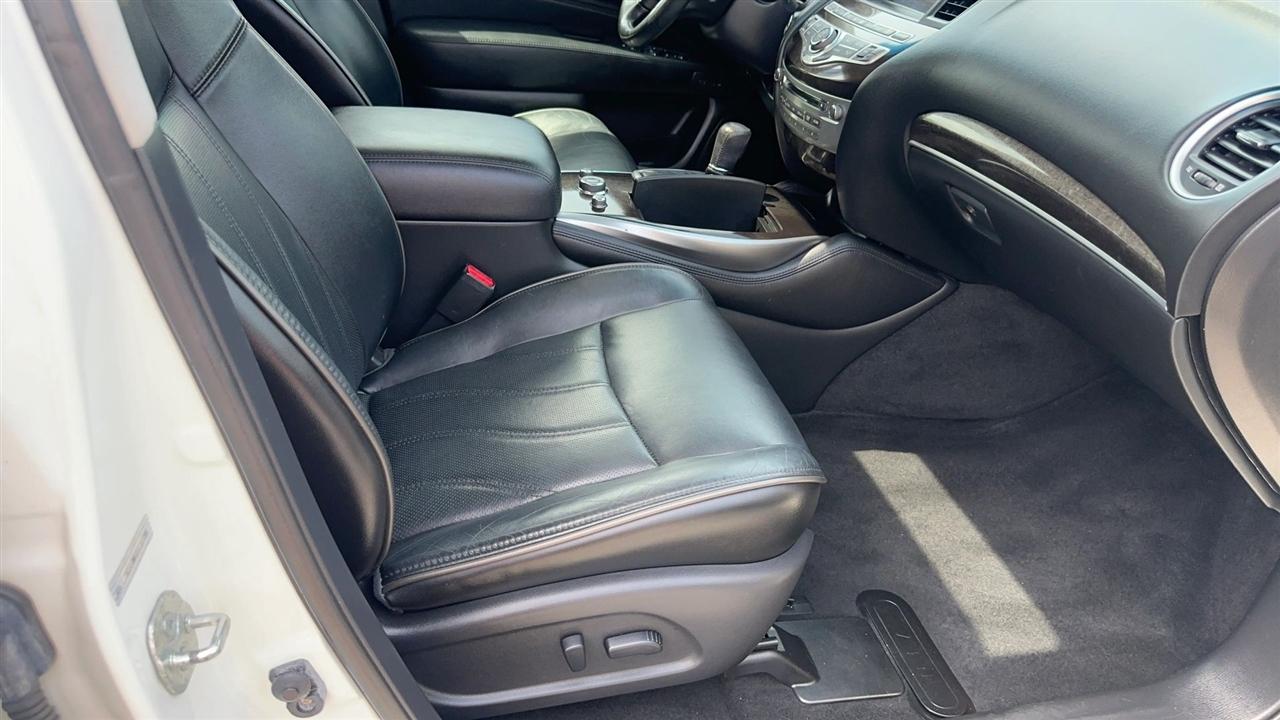 Infiniti JX35 AWD 4dr 2013