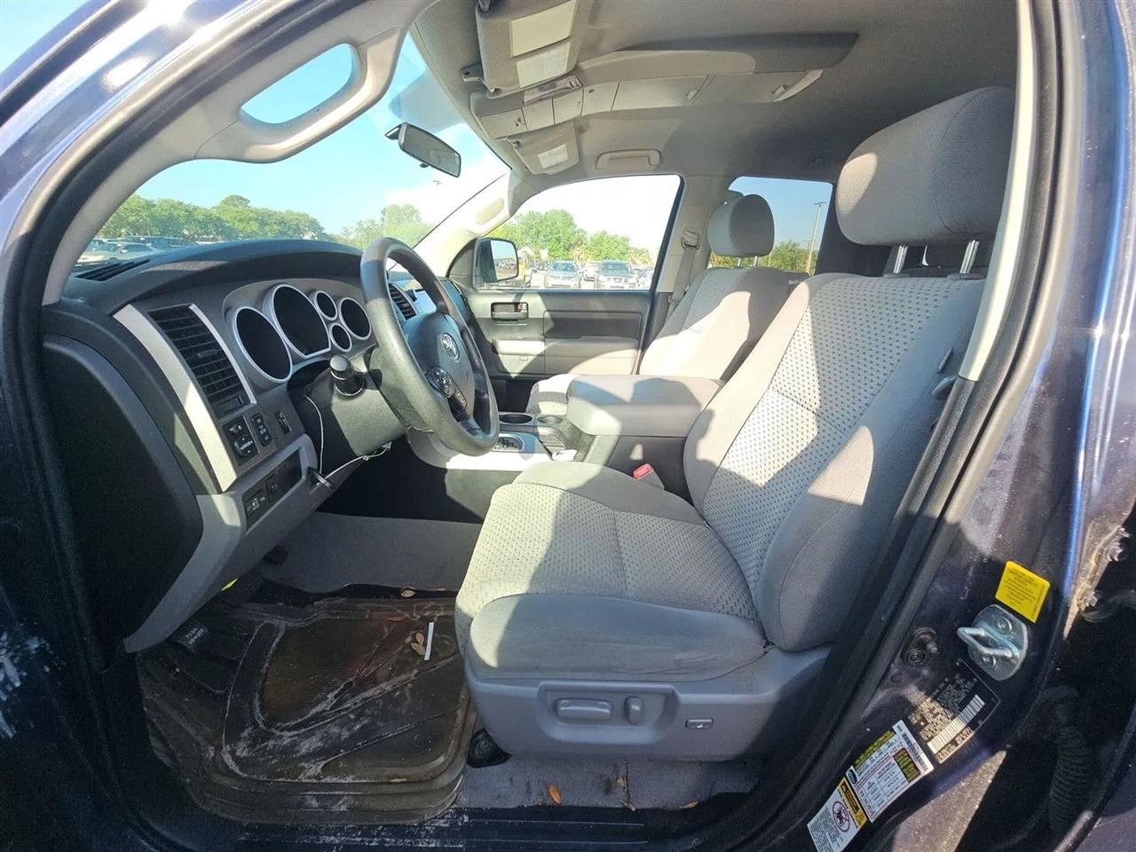 Toyota Tundra 2WD Truck Dbl 4.6L V8 6-Spd AT (Natl) 2011