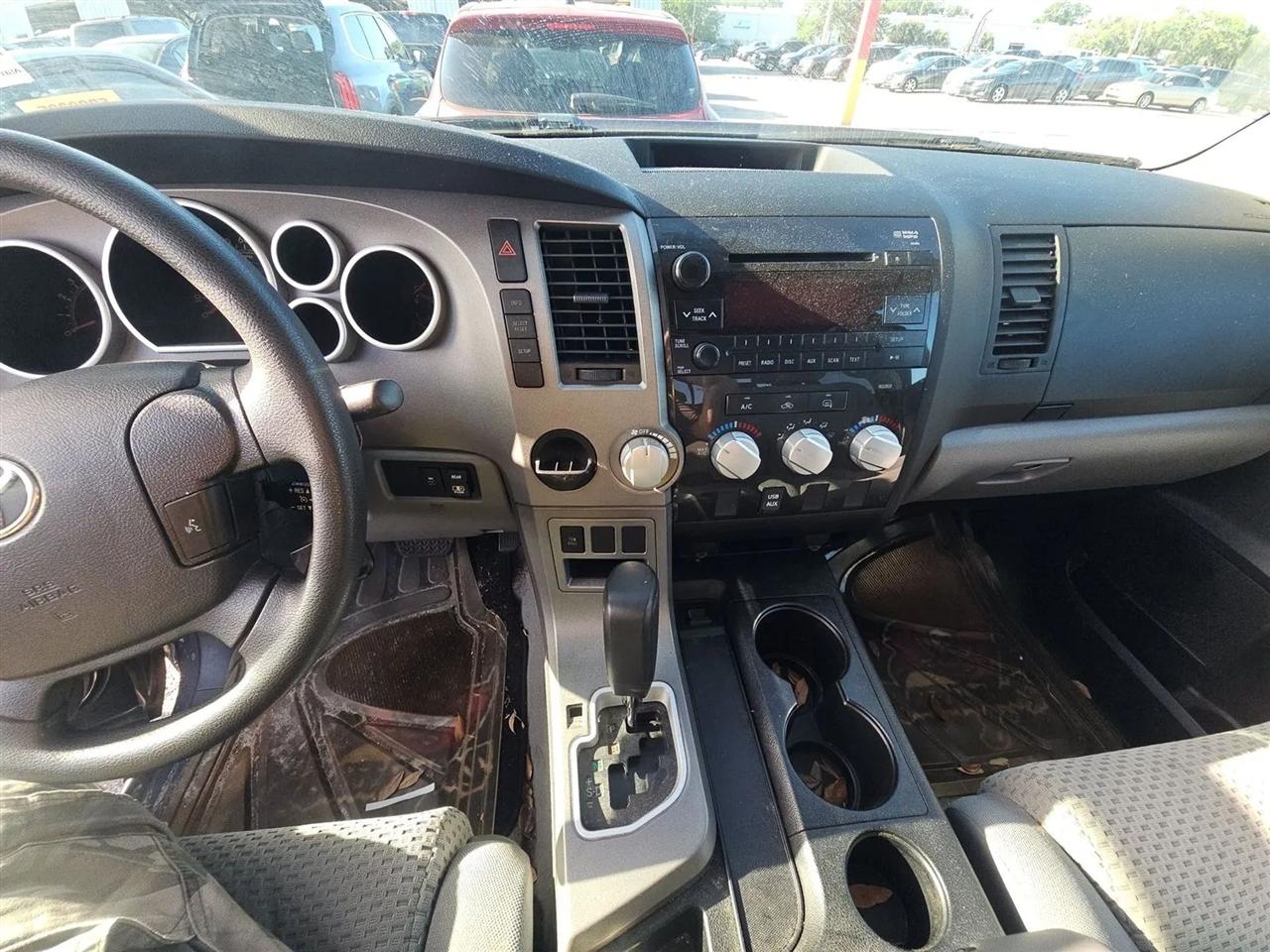 Toyota Tundra 2WD Truck Dbl 4.6L V8 6-Spd AT (Natl) 2011