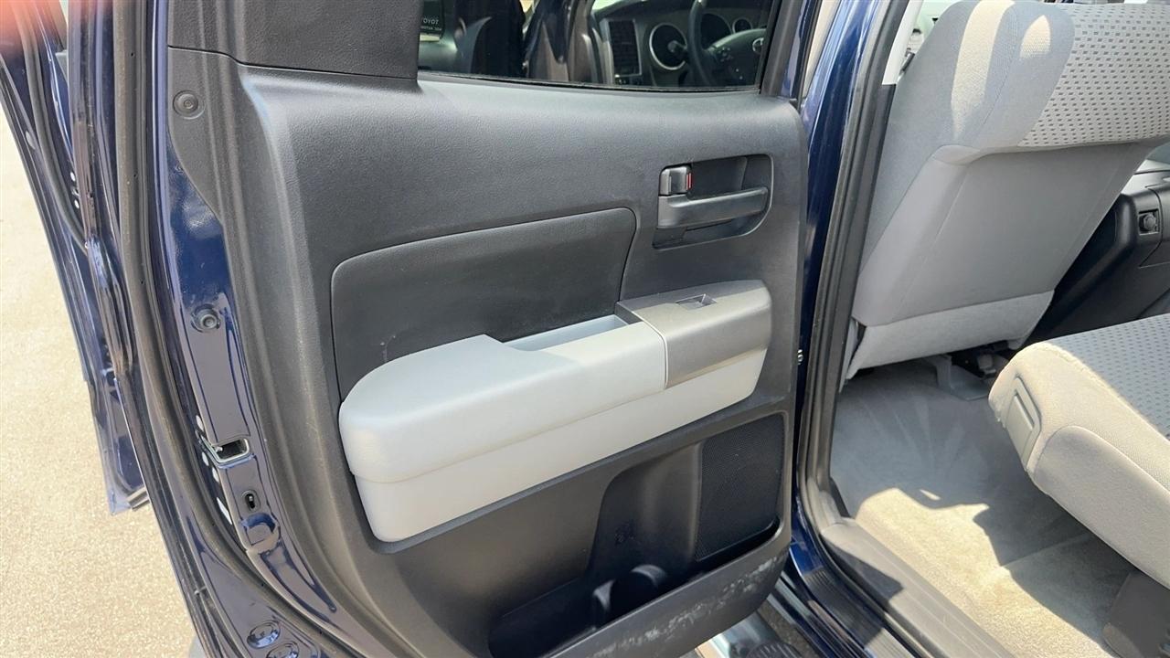 Toyota Tundra 2WD Truck Dbl 4.6L V8 6-Spd AT (Natl) 2011