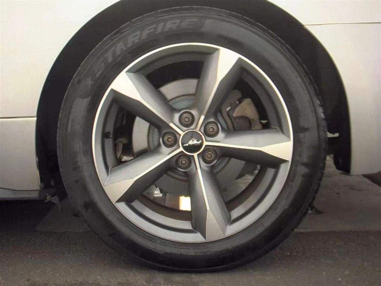 Ford Mustang 2dr Conv V6 2015