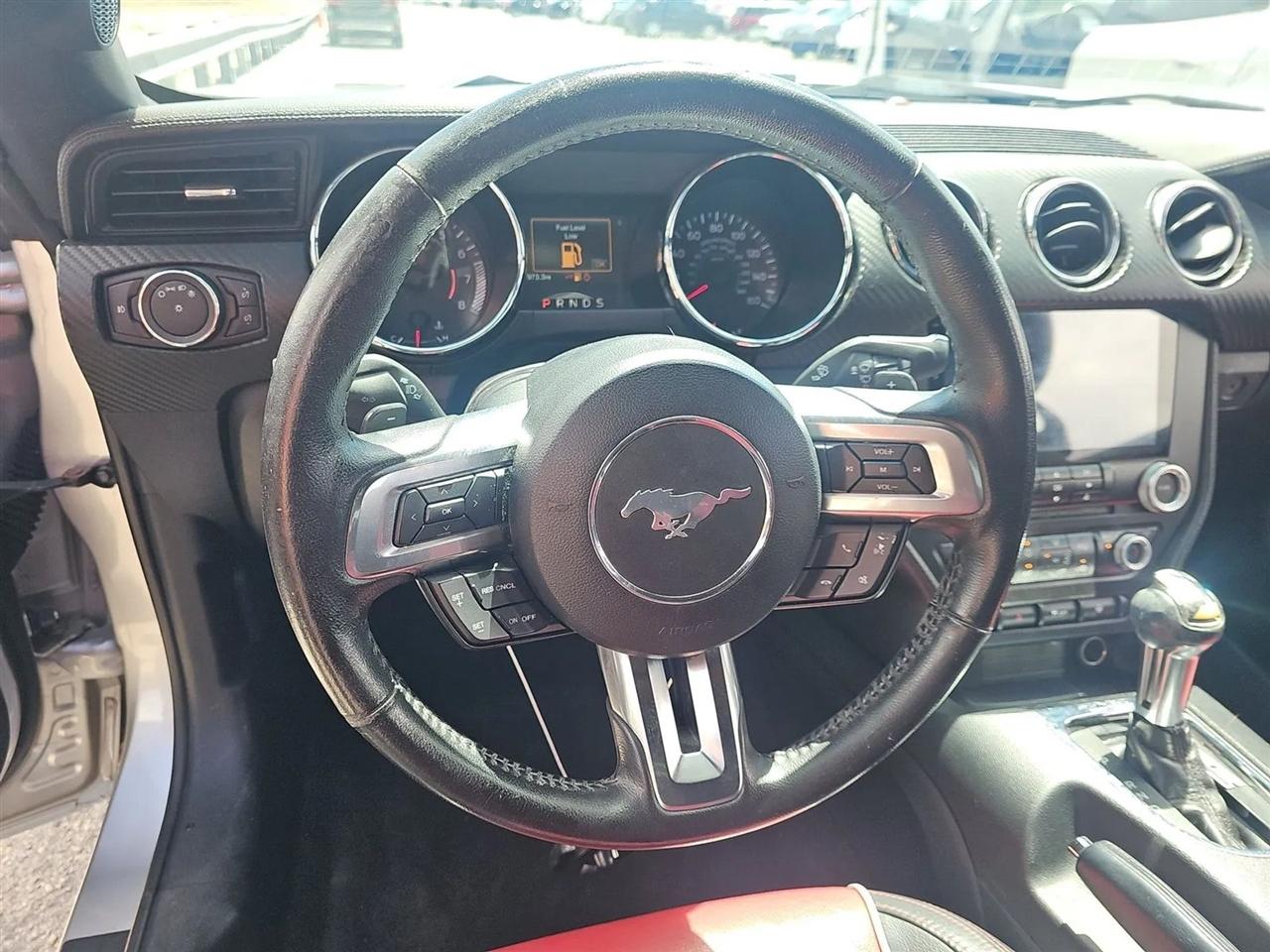 Ford Mustang 2dr Conv V6 2015