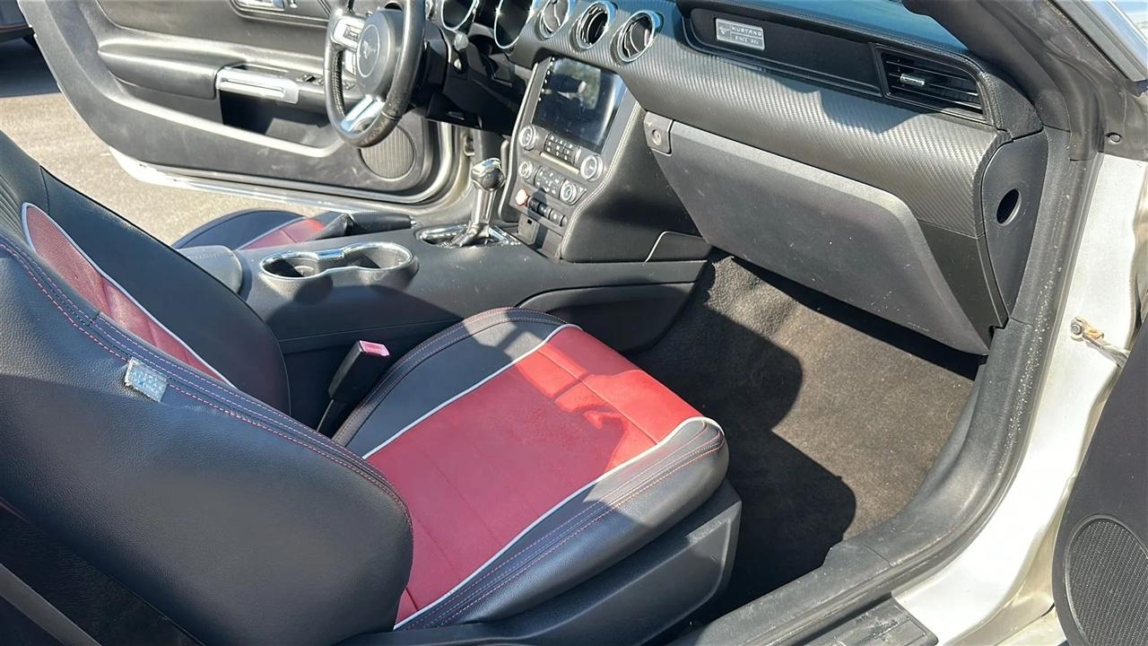 Ford Mustang  2015