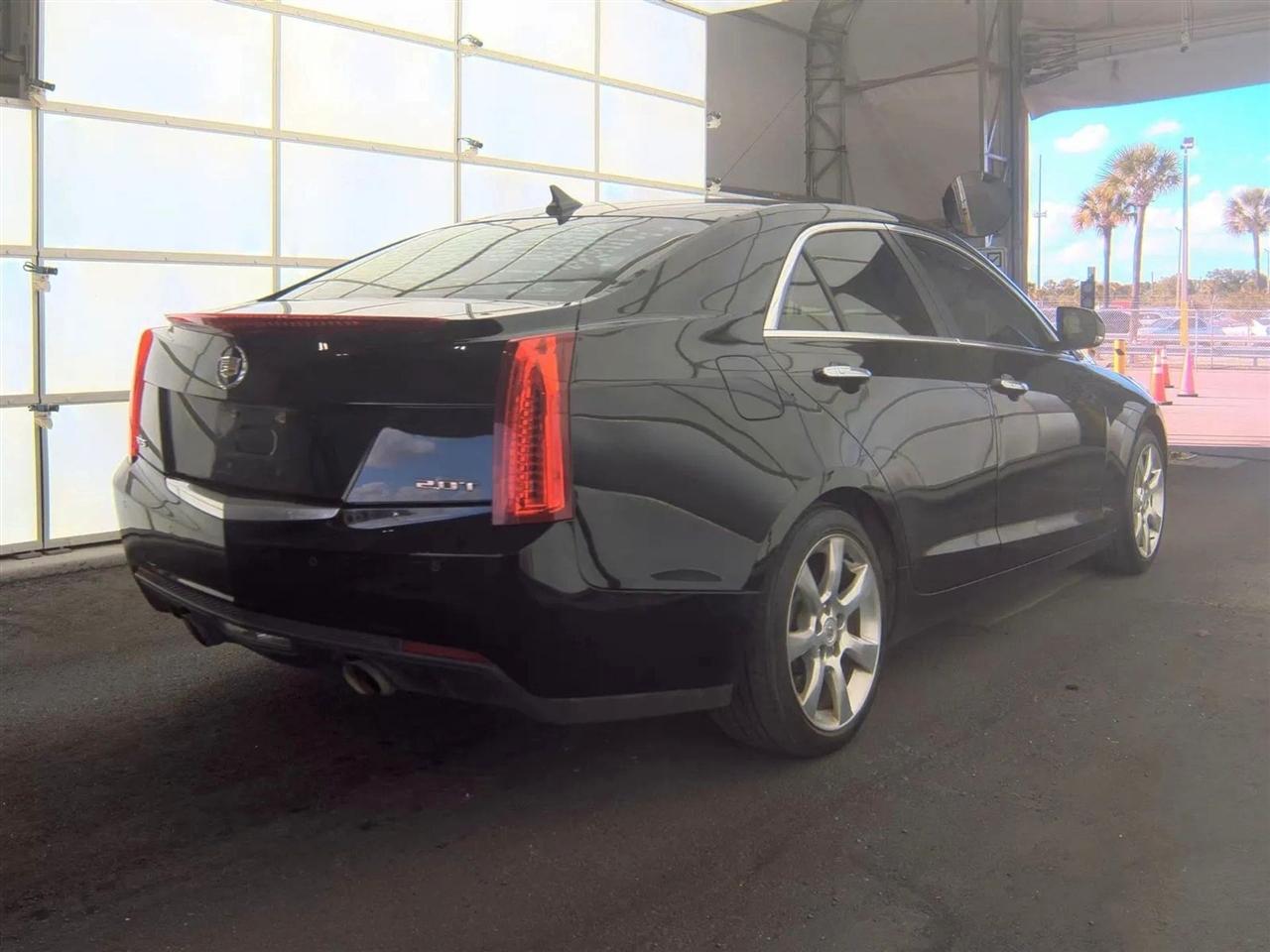 Cadillac ATS 4dr Sdn 2.0L Luxury RWD 2013