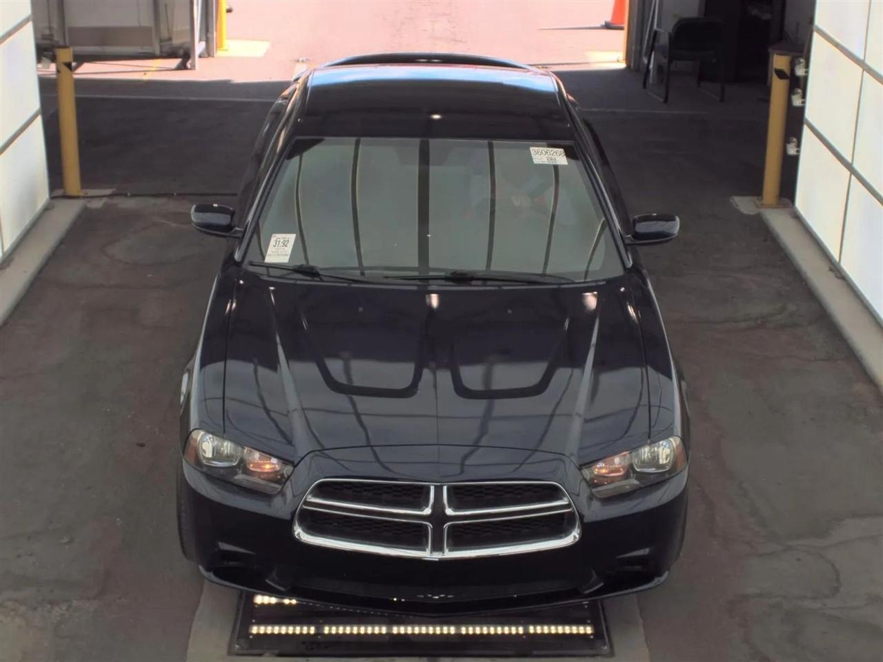 Dodge Charger 4dr Sdn SE RWD 2014