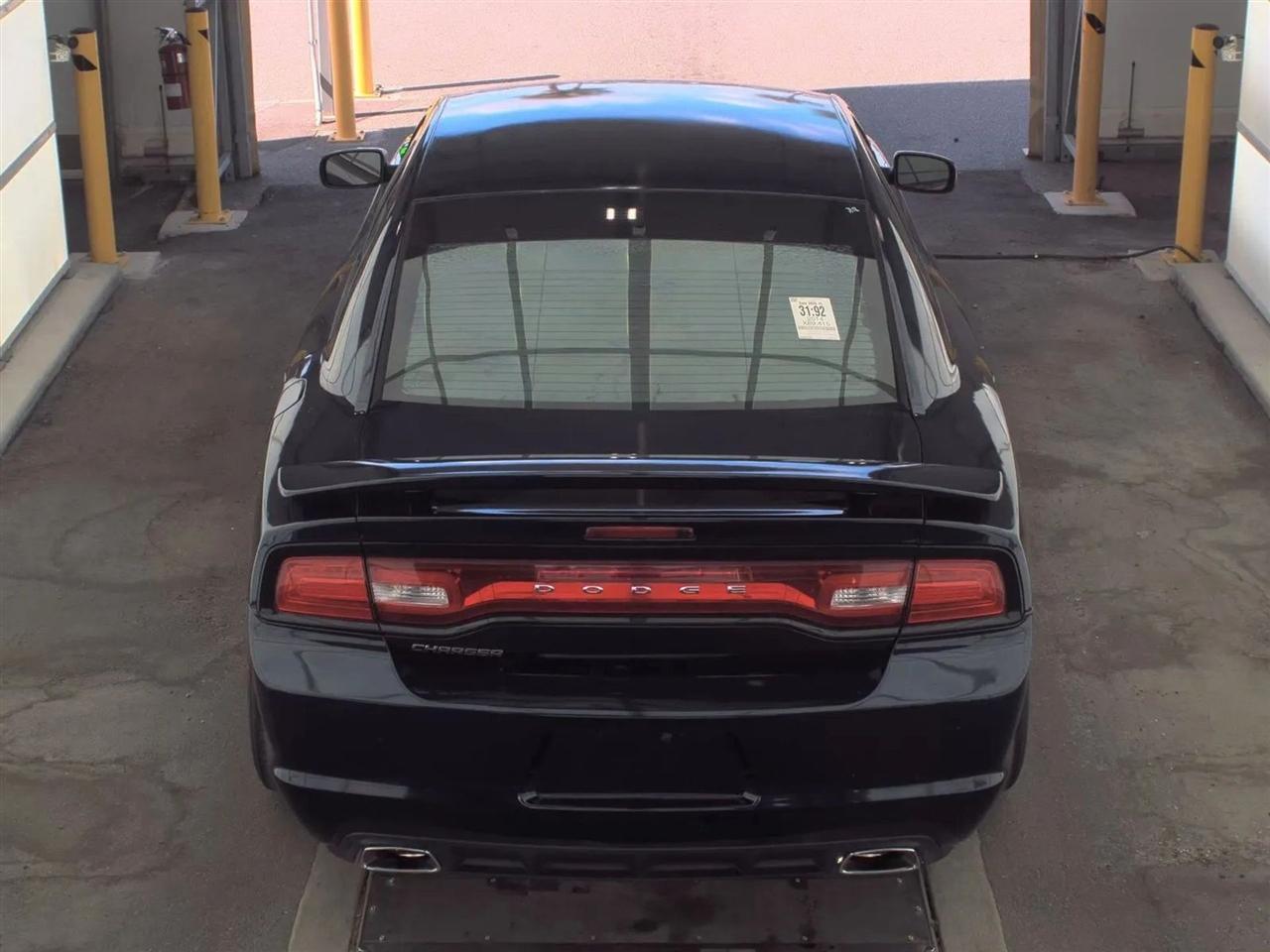 Dodge Charger 4dr Sdn SE RWD 2014