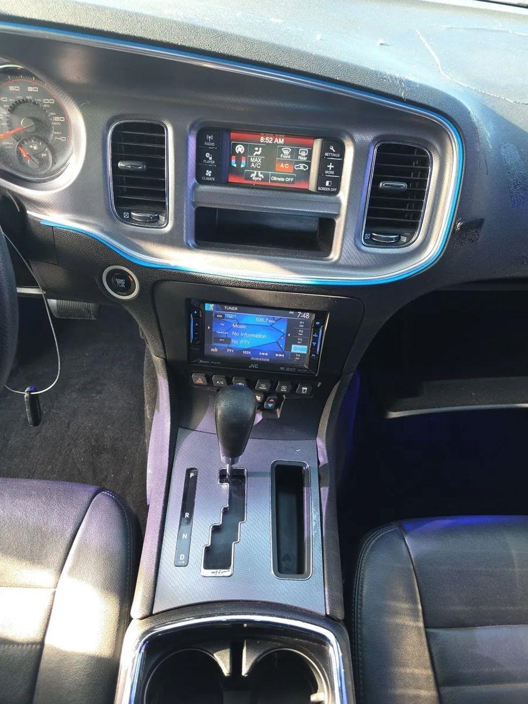 Dodge Charger 4dr Sdn SE RWD 2014