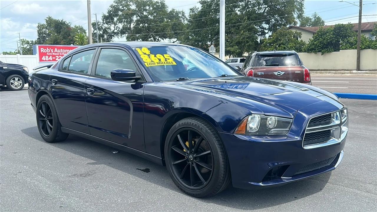 Dodge Charger 4dr Sdn SE RWD 2014
