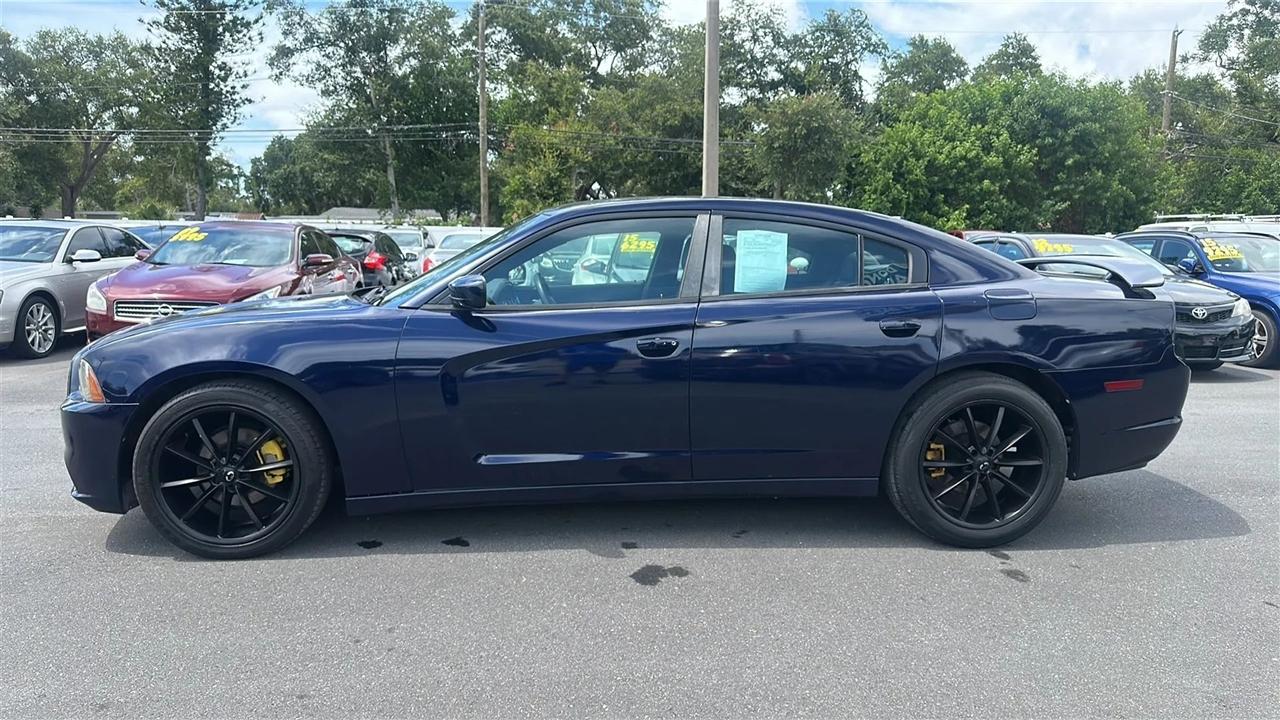 Dodge Charger 4dr Sdn SE RWD 2014
