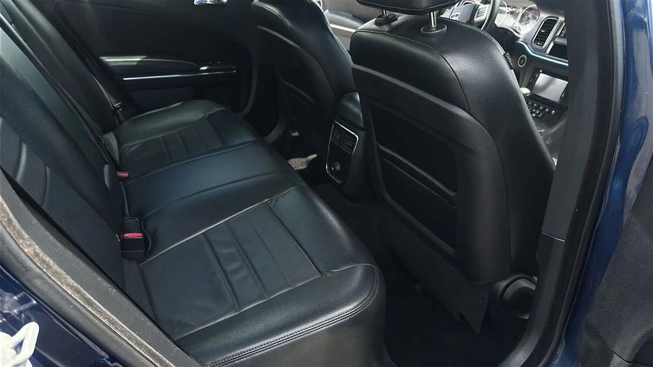 Dodge Charger 4dr Sdn SE RWD 2014