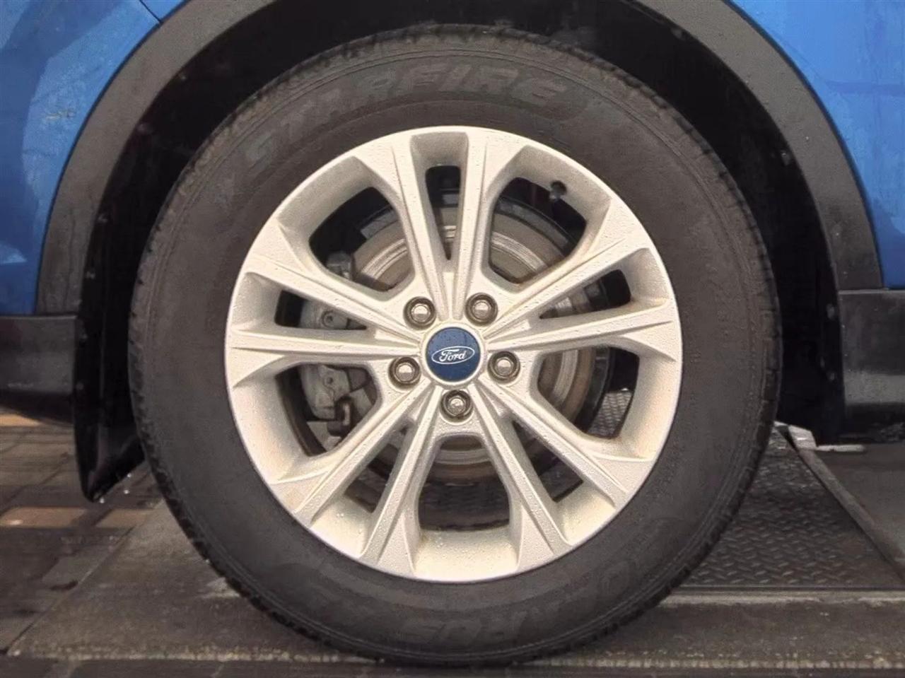 Ford Escape SE FWD 2017