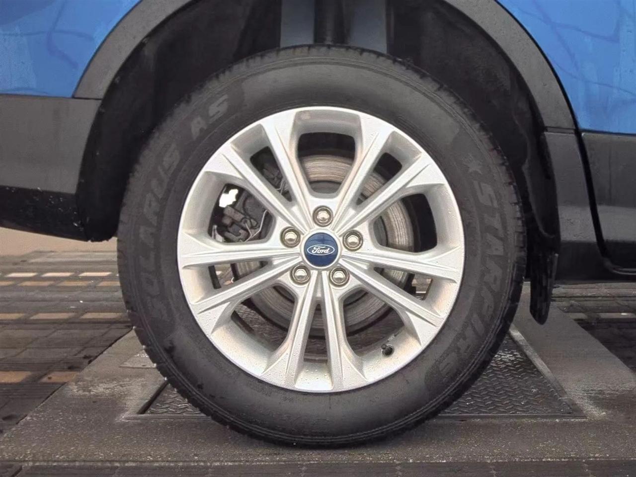 Ford Escape SE FWD 2017