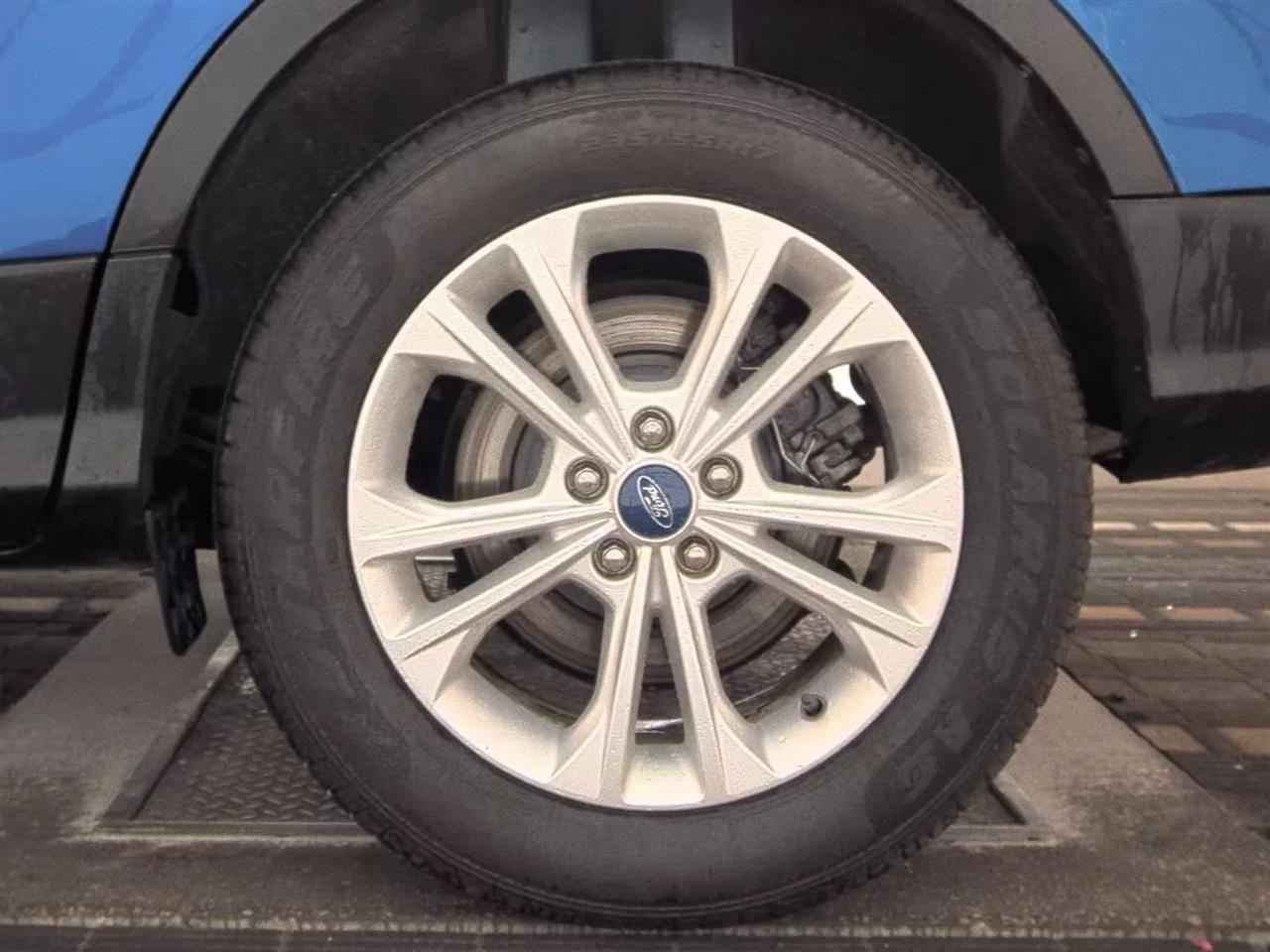 Ford Escape SE FWD 2017