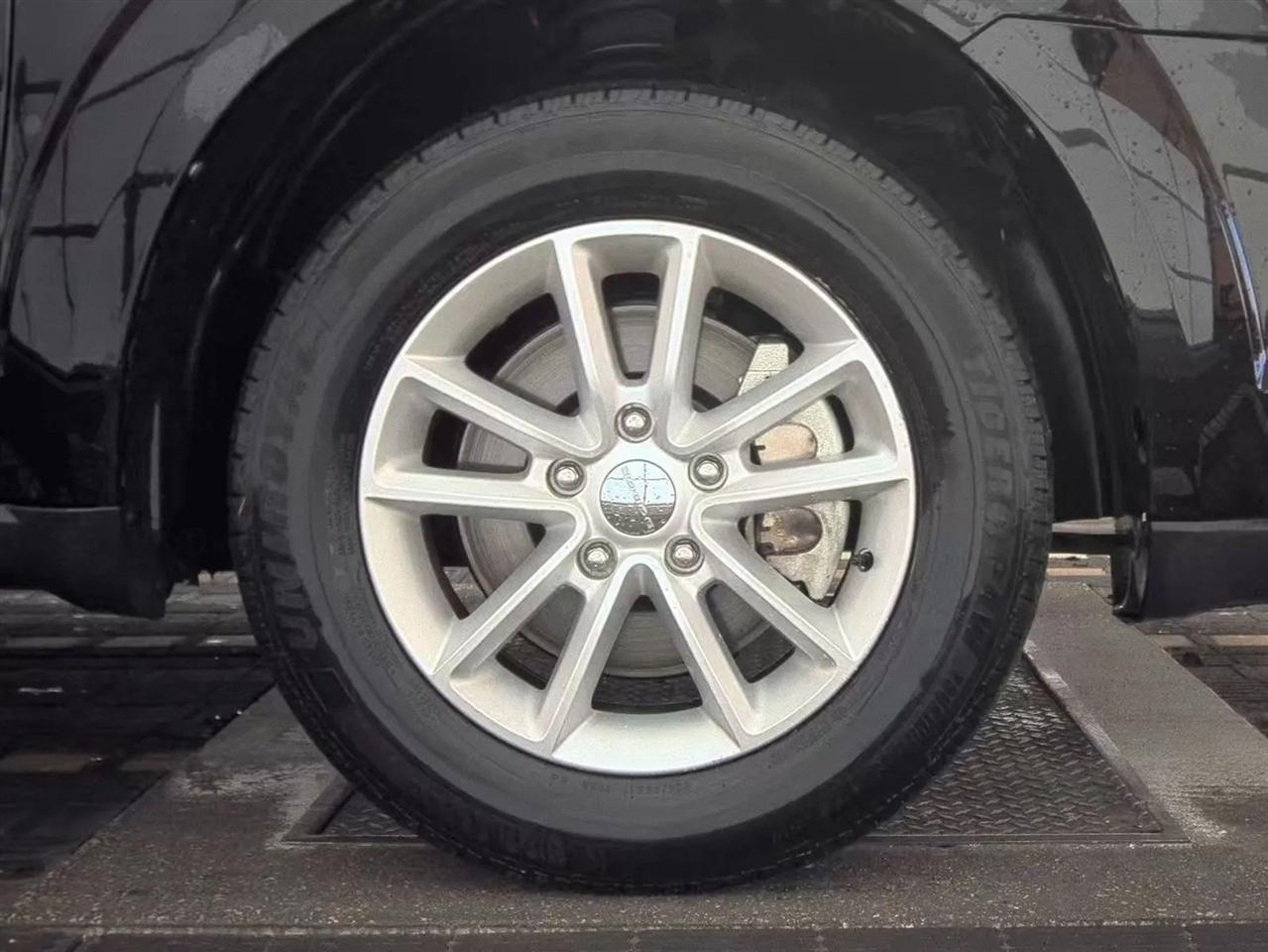 Dodge Journey FWD 4dr SXT 2015