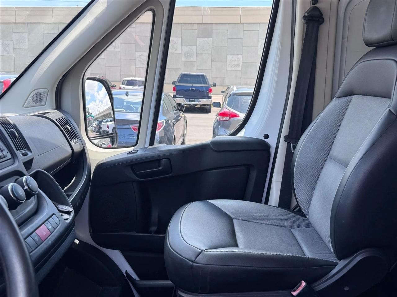RAM ProMaster Cargo Van 1500 Low Roof 136" WB 2015