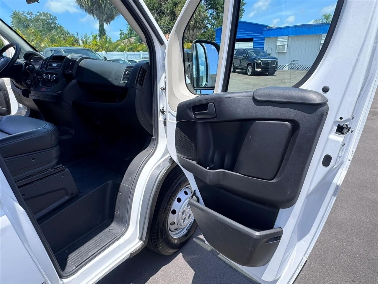 RAM ProMaster Cargo Van 1500 Low Roof 136" WB 2015