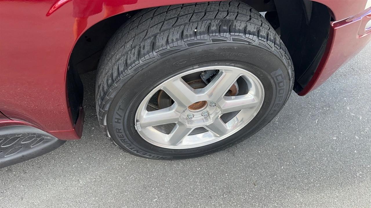 GMC Envoy 2WD 4dr SLT 2009