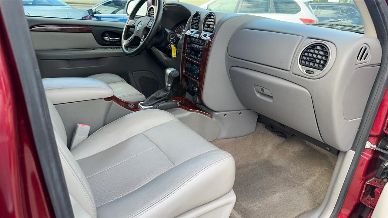 GMC Envoy 2WD 4dr SLT 2009