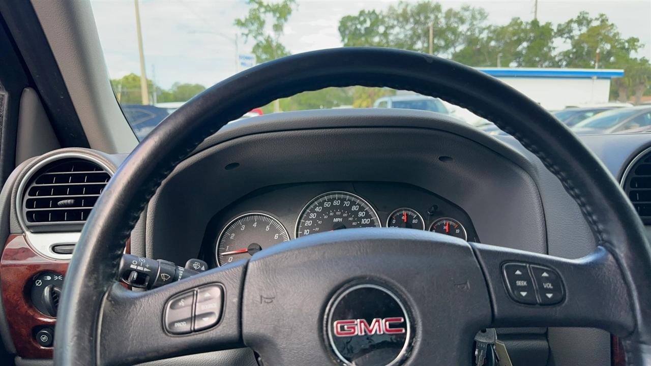 GMC Envoy 2WD 4dr SLT 2009