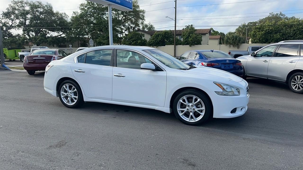 Nissan Maxima 4dr Sdn V6 CVT 3.5 S 2012