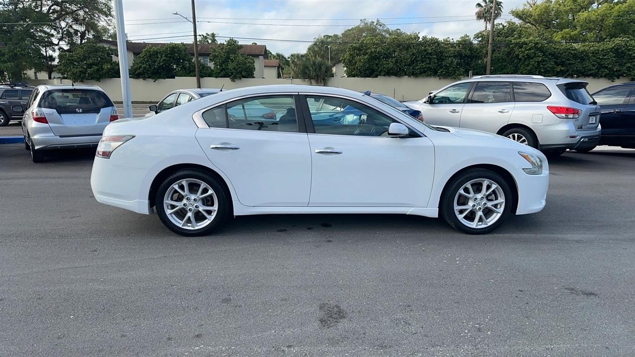 Nissan Maxima 4dr Sdn V6 CVT 3.5 S 2012