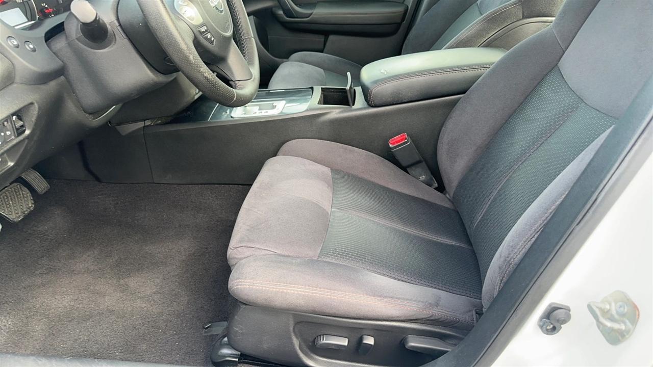 Nissan Maxima 4dr Sdn V6 CVT 3.5 S 2012