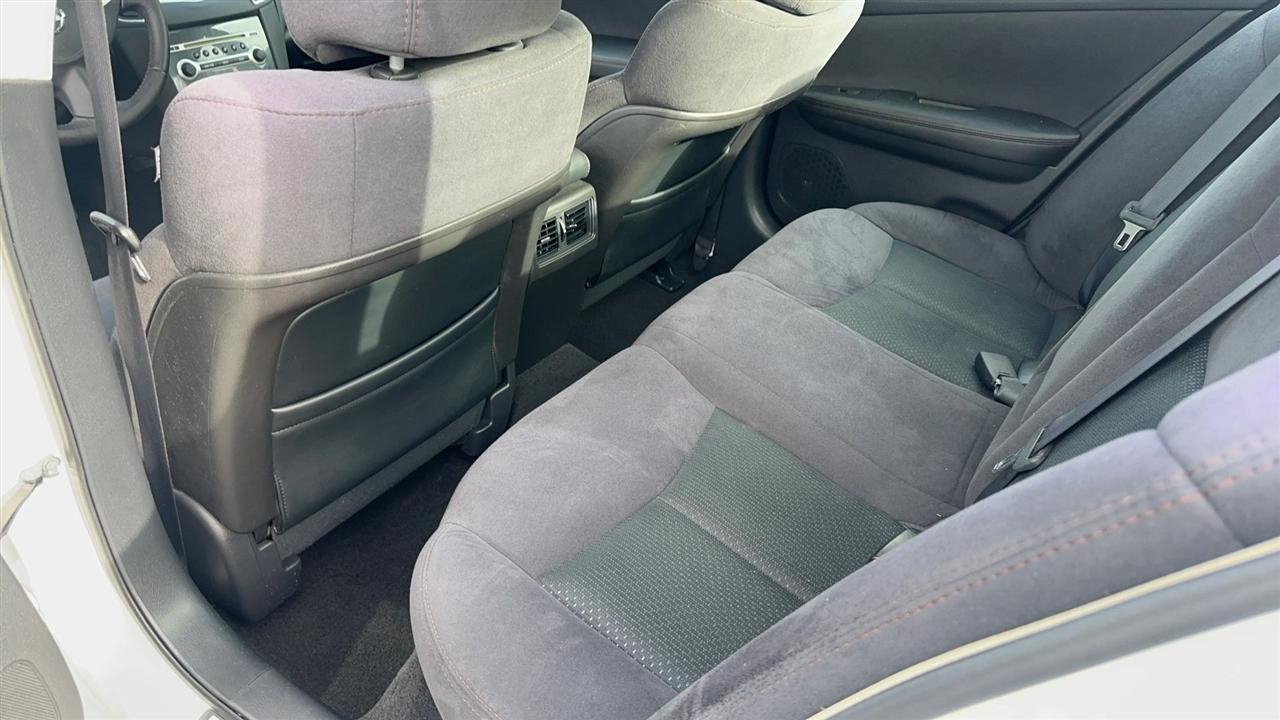 Nissan Maxima 4dr Sdn V6 CVT 3.5 S 2012