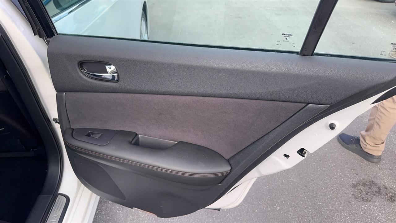 Nissan Maxima 4dr Sdn V6 CVT 3.5 S 2012