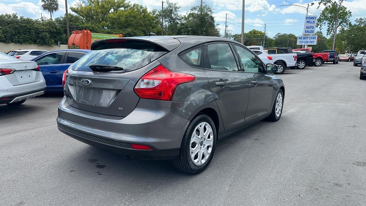 Ford Focus 5dr HB SE 2012