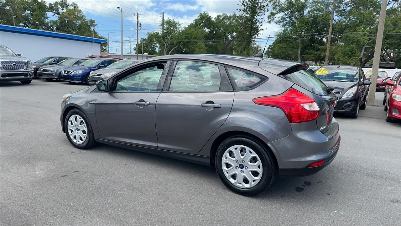 Ford Focus 5dr HB SE 2012